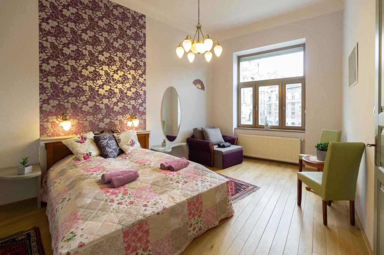 Jewel In Buda Apartment Boedapest Buitenkant foto