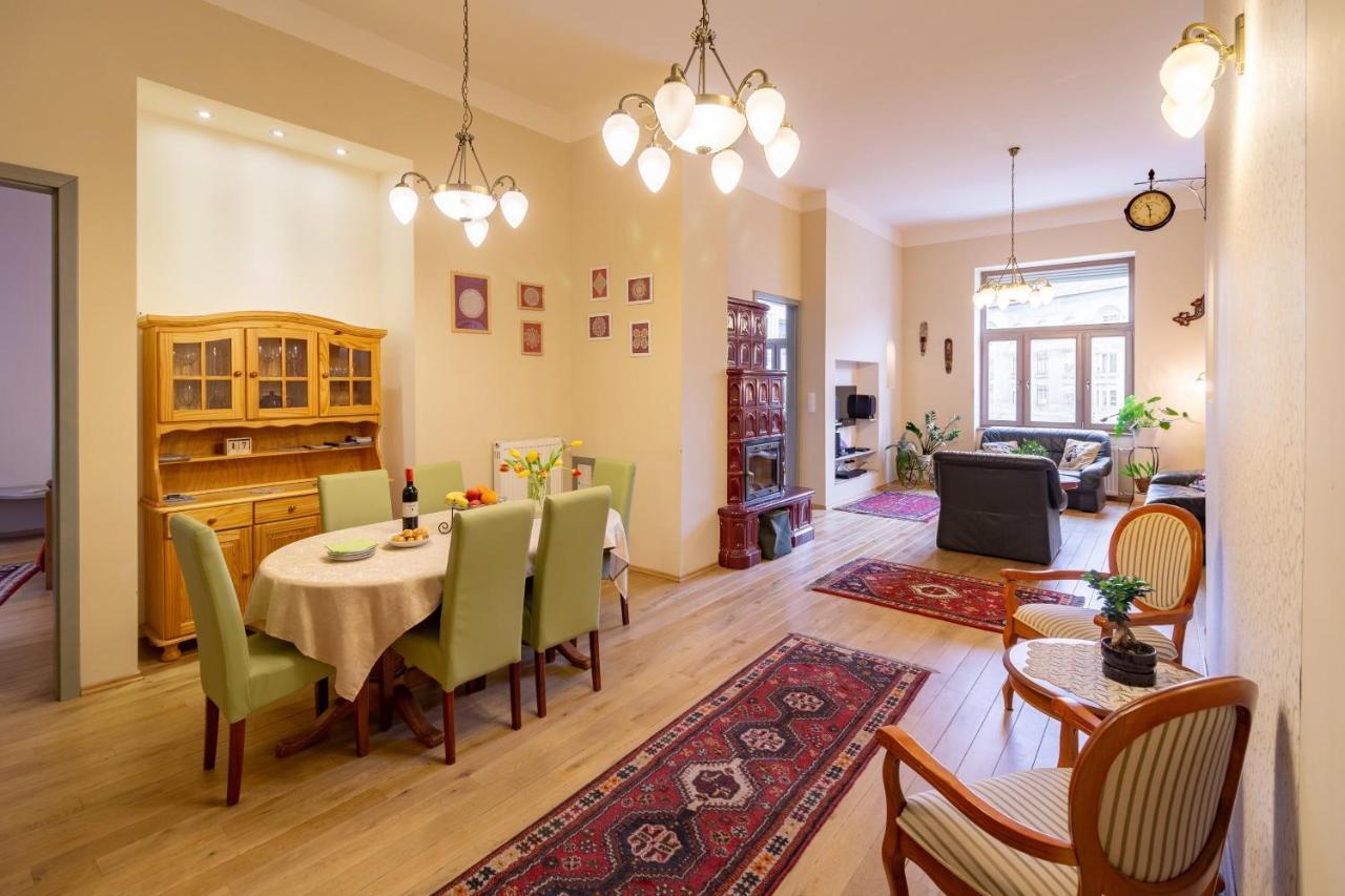 Jewel In Buda Apartment Boedapest Buitenkant foto