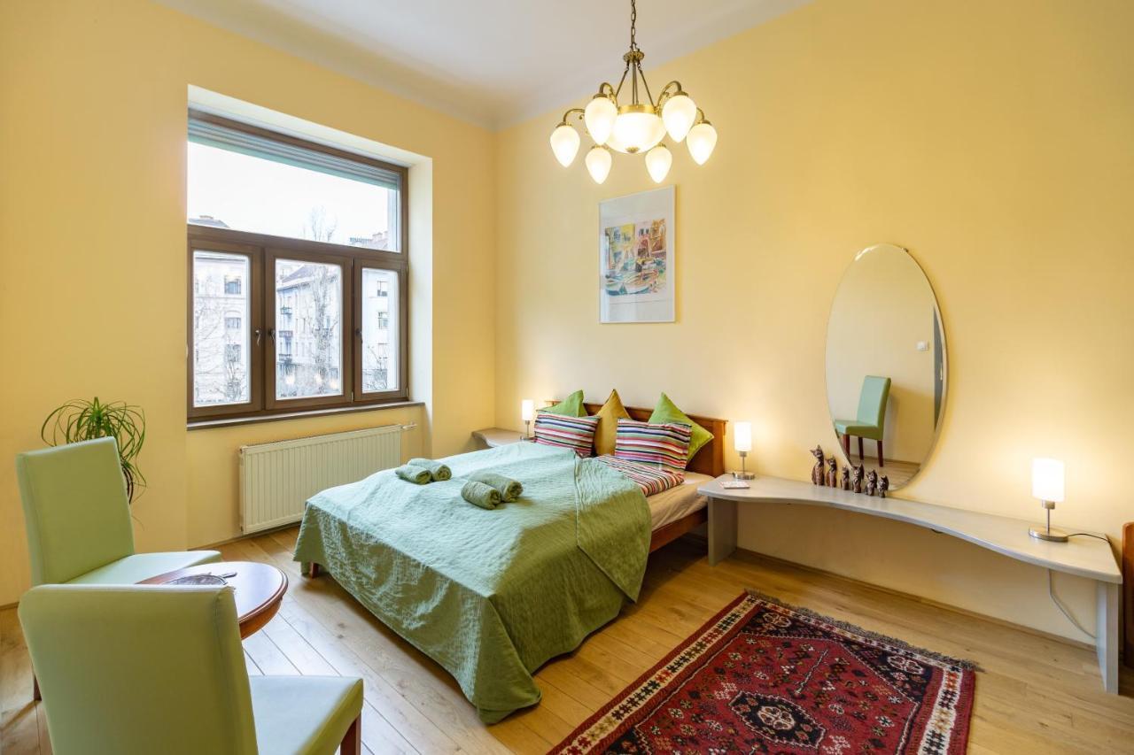 Jewel In Buda Apartment Boedapest Buitenkant foto